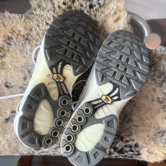 Nike air max plus - Picture 3 of 6